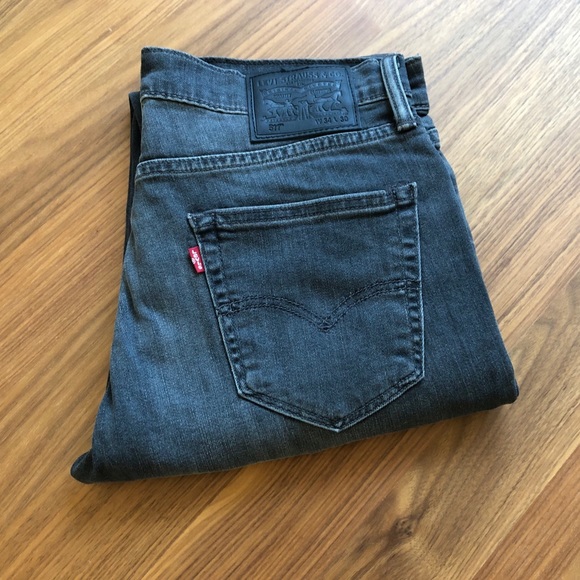 Levi's Other - Levi’s Slim Fit Jeans 👖